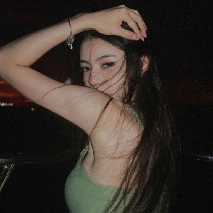 沈总,你小青梅的渴肤症又犯了